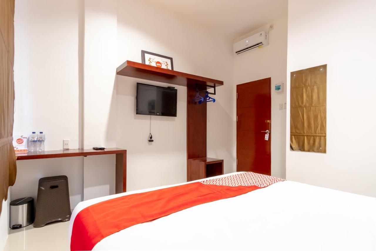 Urbanview Os Residence Medan By Reddoorz Buitenkant foto