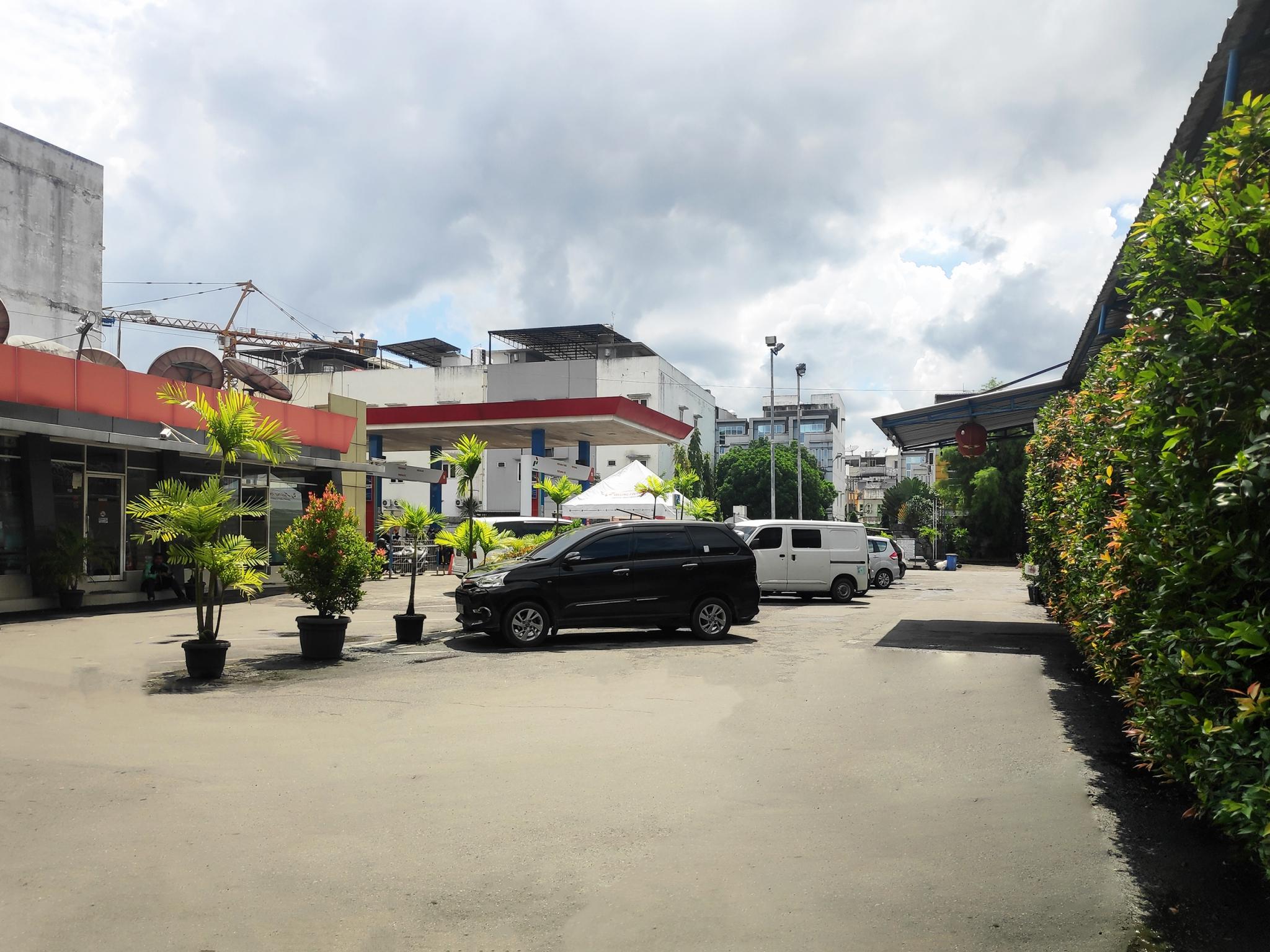 Urbanview Os Residence Medan By Reddoorz Buitenkant foto